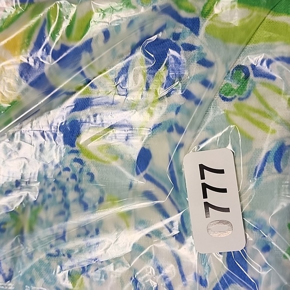 Lilly Pulitzer and Pottery Barn collab baby girl swaddle blanket Flowers Lion - Picture 6 of 6